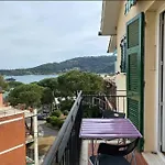 A Due Passi Dal Mare / Parcheggio Privato, Ampio Fino A 8 Persone アパート