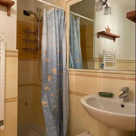 A Due Passi Dal Mare / Parcheggio Privato, Ampio Fino A 8 Persone פורטו ונרה