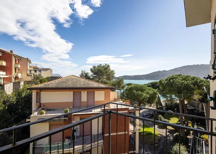 A Due Passi Dal Mare / Parcheggio Privato, Ampio Fino A 8 Persone * Porto Venere