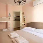 Appartement A Due Passi Dal Mare / Parcheggio Privato, Ampio Fino A 8 Persone *