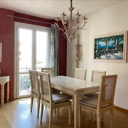 A Due Passi Dal Mare / Parcheggio Privato, Ampio Fino A 8 Persone