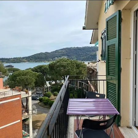 A Due Passi Dal Mare / Parcheggio Privato, Ampio Fino A 8 Persone 公寓 韦内雷港
