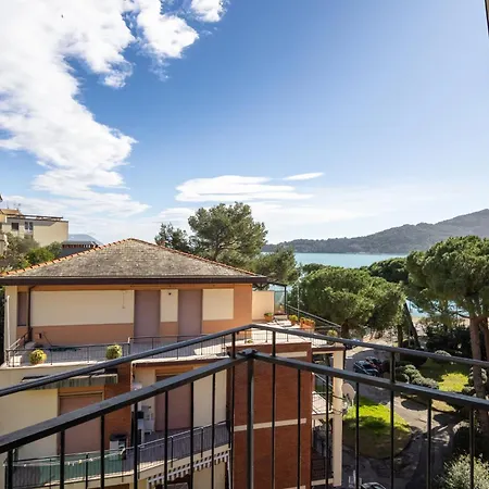 A Due Passi Dal Mare / Parcheggio Privato, Ampio Fino A 8 Persone * Porto Venere