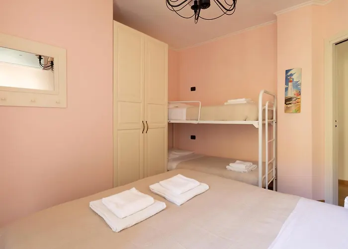 A Due Passi Dal Mare / Parcheggio Privato, Ampio Fino A 8 Persone Porto Venere