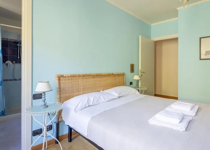 Appartement A Due Passi Dal Mare / Parcheggio Privato, Ampio Fino A 8 Persone